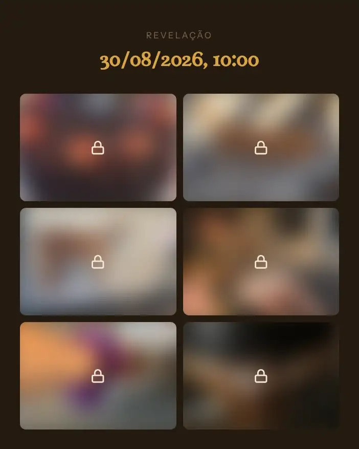 Tela do app: o mural trancado com a data da revelação, e as fotos saindo do desfoque uma a uma, cada uma com o nome de quem tirou